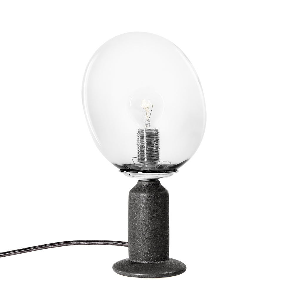Lille SKY keramiklampe, sort - design Pernille Bülow og Ejnar Paulsen